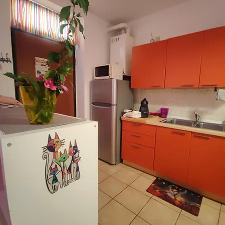 Holiday home Leo House *